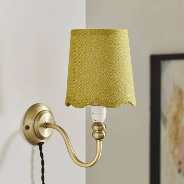 Scalloped Edge Lamp Shade - Image 5