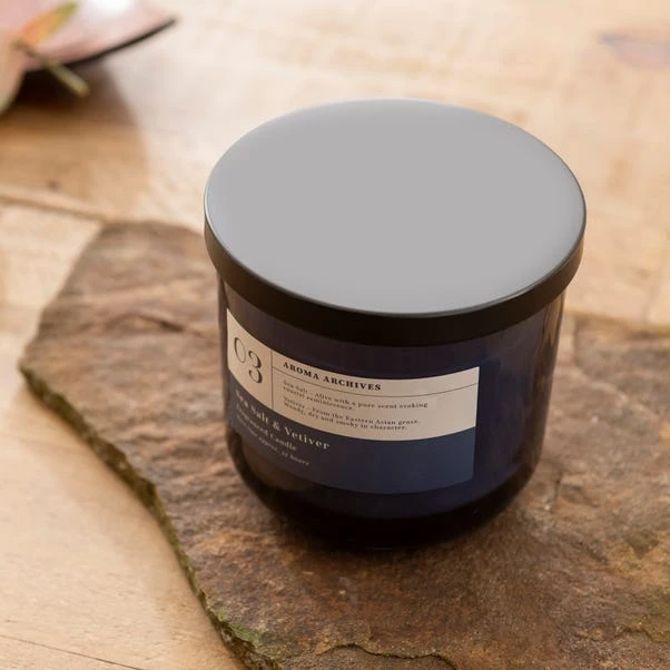 Sea Salt And Vetiver Candle - Image 4