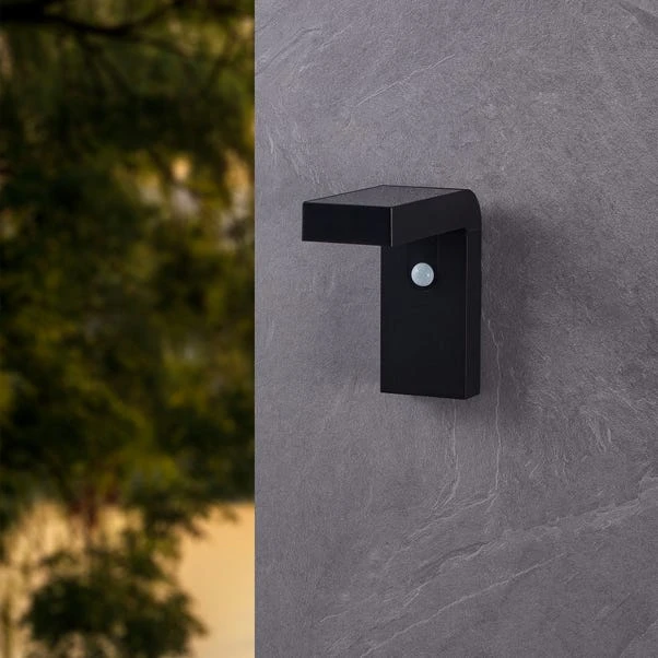 EGLO Baracconi PIR Solar Outdoor Wall Light - Image 2