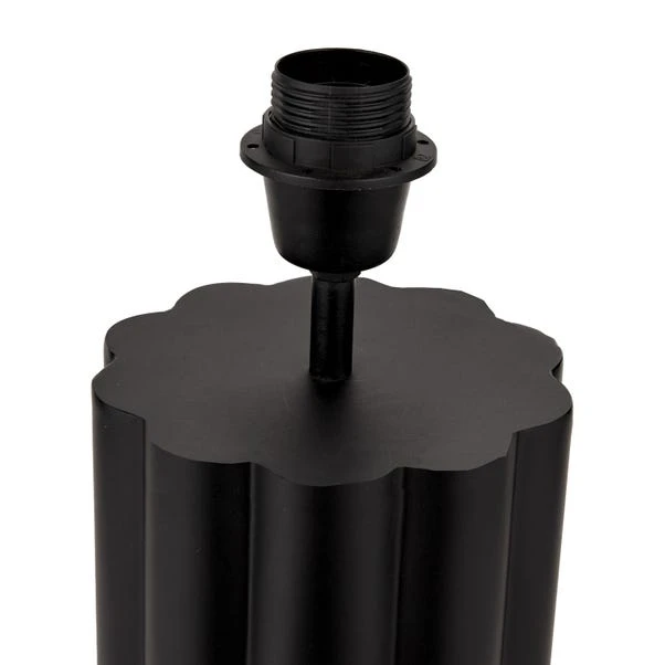 Petula Metal Scallop Table Lamp With Bloom Handloom Scalloped Cylinder Shade - Image 4