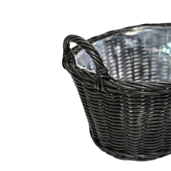 Ivyline Polyrattan Lined Basket Plant Pot - Image 3
