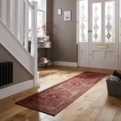 Mila Traditional Runner